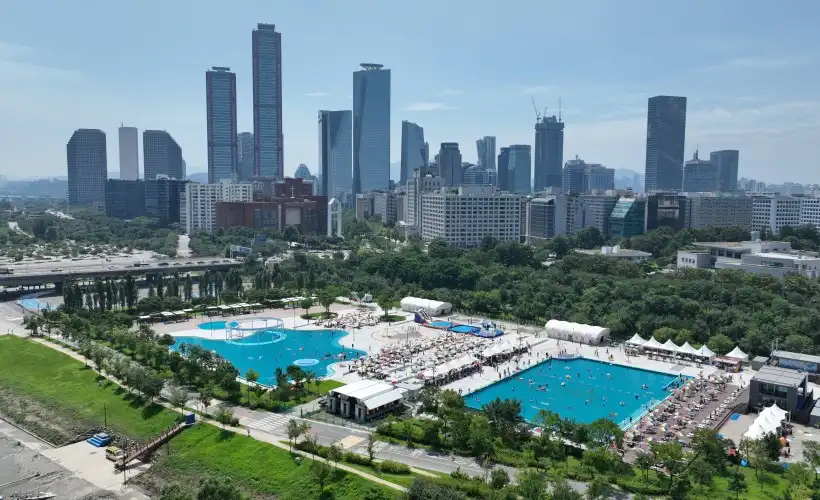 Han River Swimming Pools