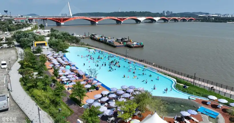 Han River Swimming Pools